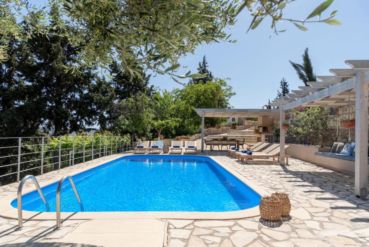 Villa Chrysallis With Heated Pool Georgioupoli Exterior photo