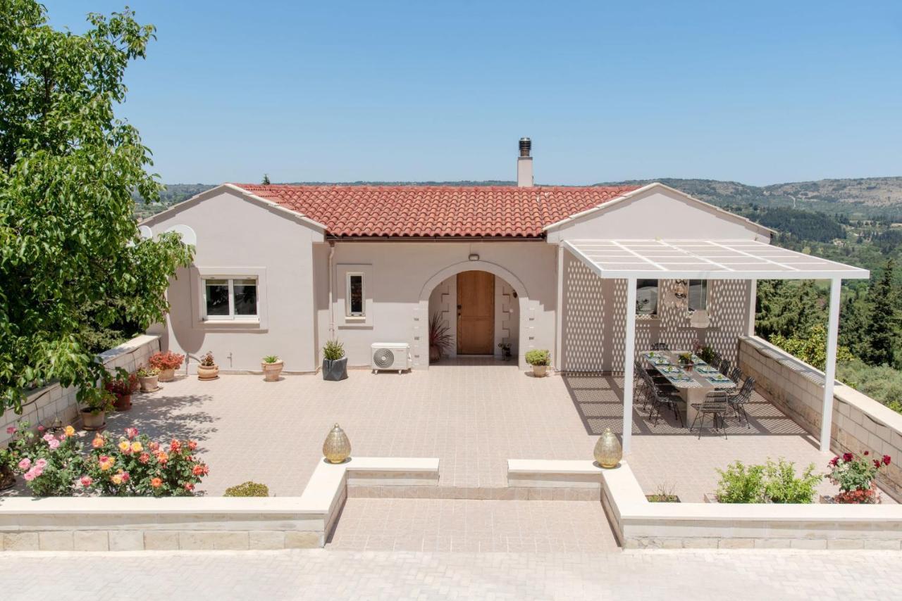Villa Chrysallis With Heated Pool Georgioupoli Exterior photo